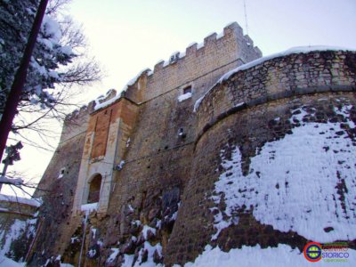 Castello Monforte – ingresso ponte levatoio