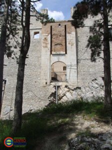Castello lato ponte levatoio