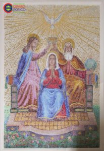 Cattedrale della Santissima Trinità, mosaico raffigurante la Trinità e l’Incoronata