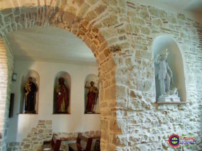 Santuario della Madonna dei Monti, navata destra