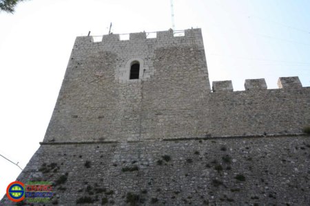 Torrione Castello Monforte
